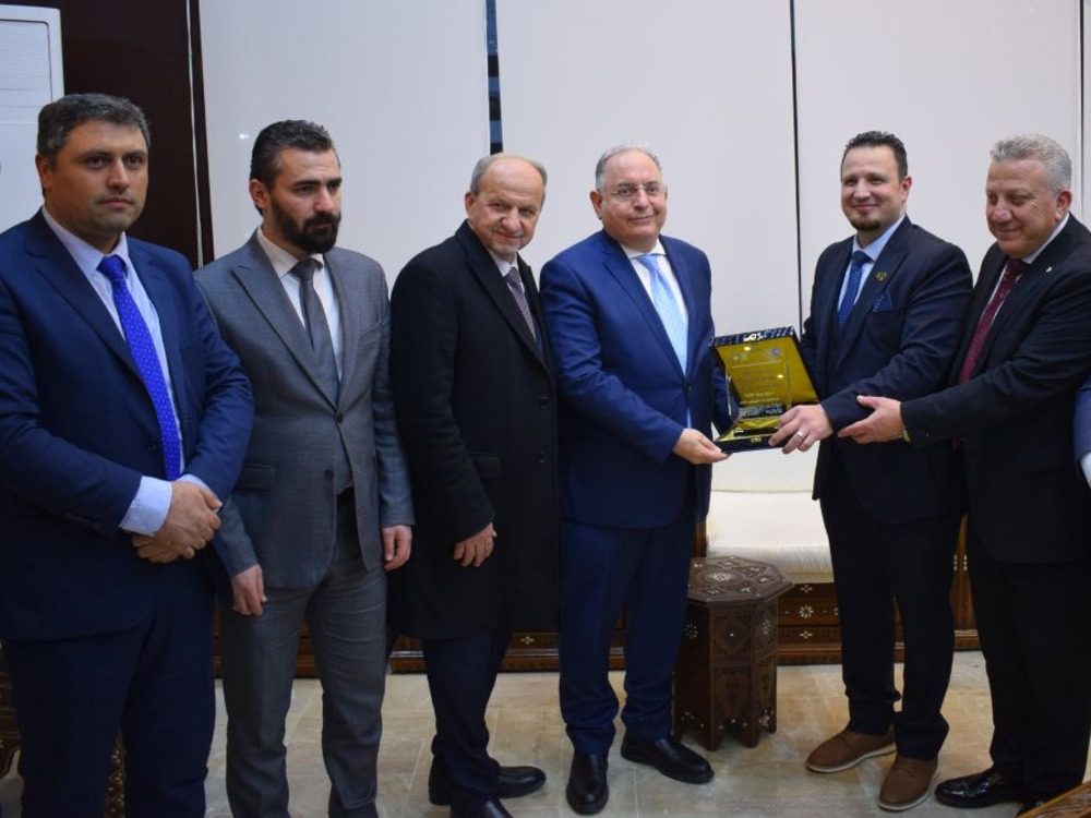 بمشاركة شركات وطنية.. افتتاح معرض “موتكس خان الحرير” ربيع وصيف 2026