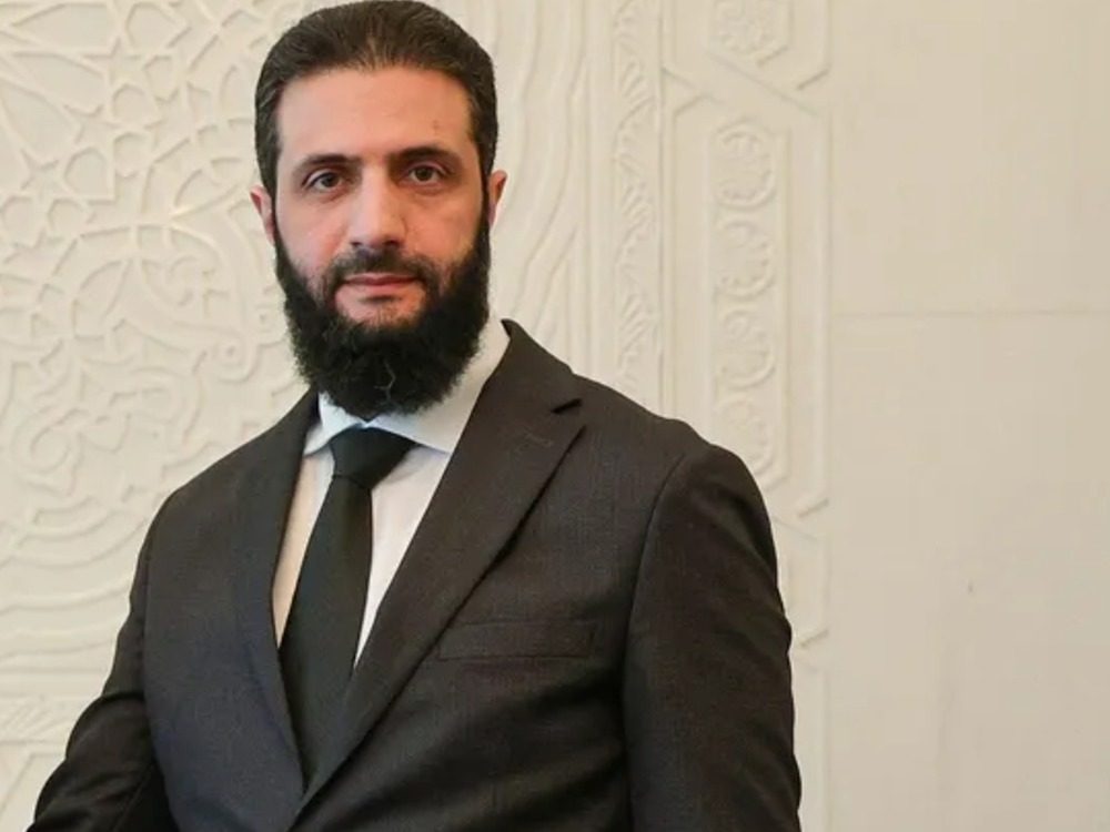 الرئيس الشرع يتواصل مع بعض الحجاج السوريين للاطمئنان عليهم