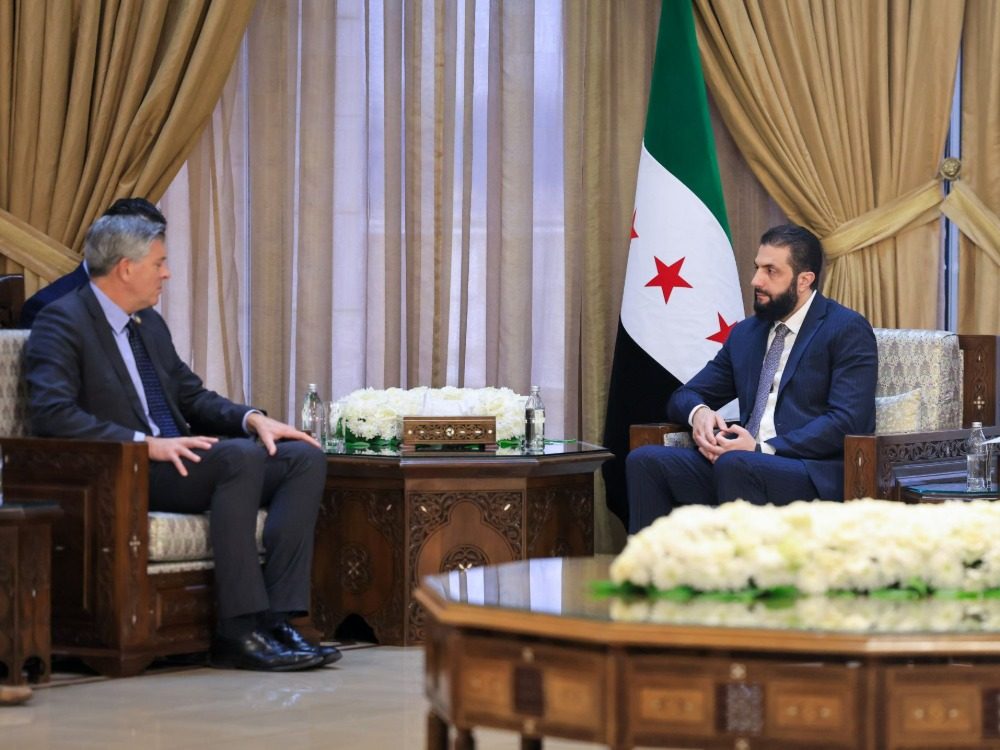 الرئيس الشرع يستقبل وفداً من الكونغرس الأمريكي في دمشق - الإخبارية السورية