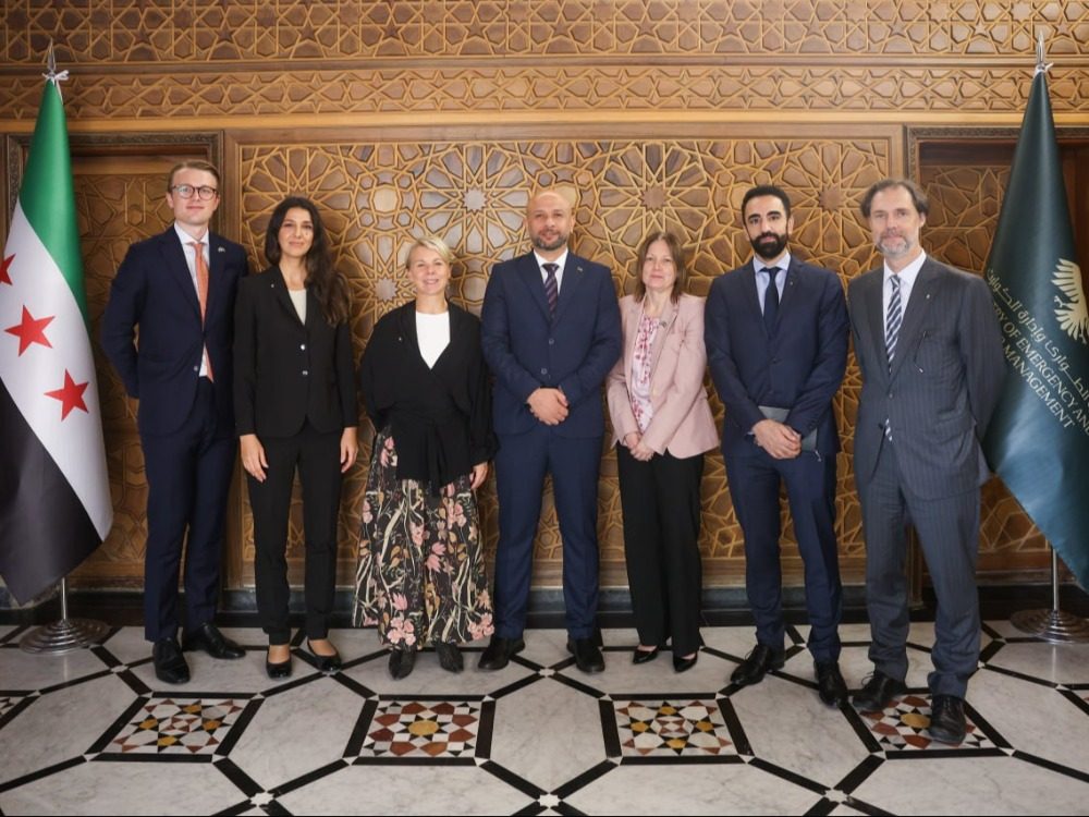 وزير الطوارئ يبحث مع السفارة السويدية سبل تعزيز التعاون في إدارة الكوارث