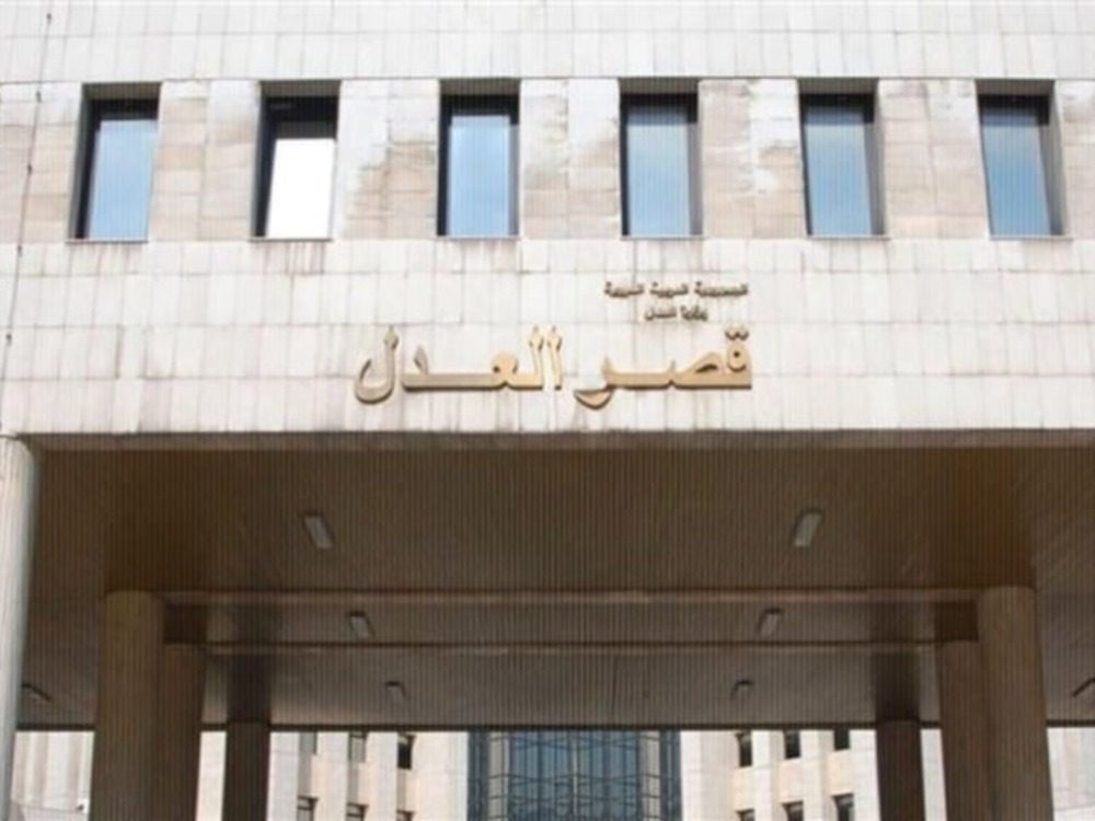 القضاء يُصدر أول حكم بالإعدام منذ سقوط النظام البائد بحق قاتل ومغتصب طفلة