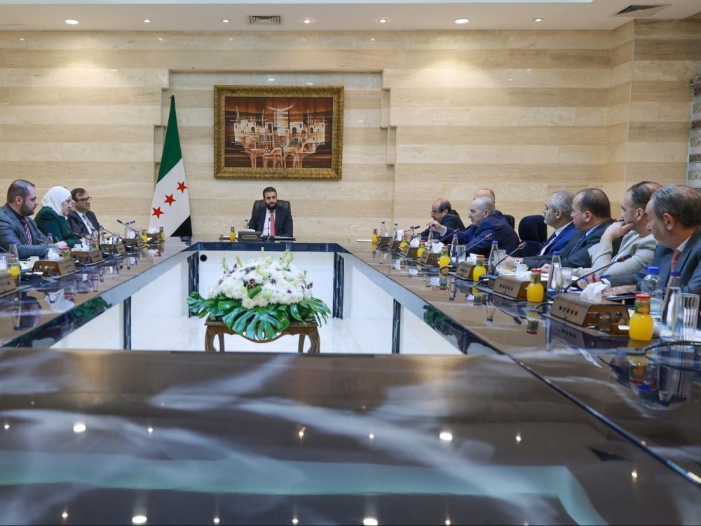 الرئيس الشرع يعقد اجتماعاً مع مديري المصارف الخاصة