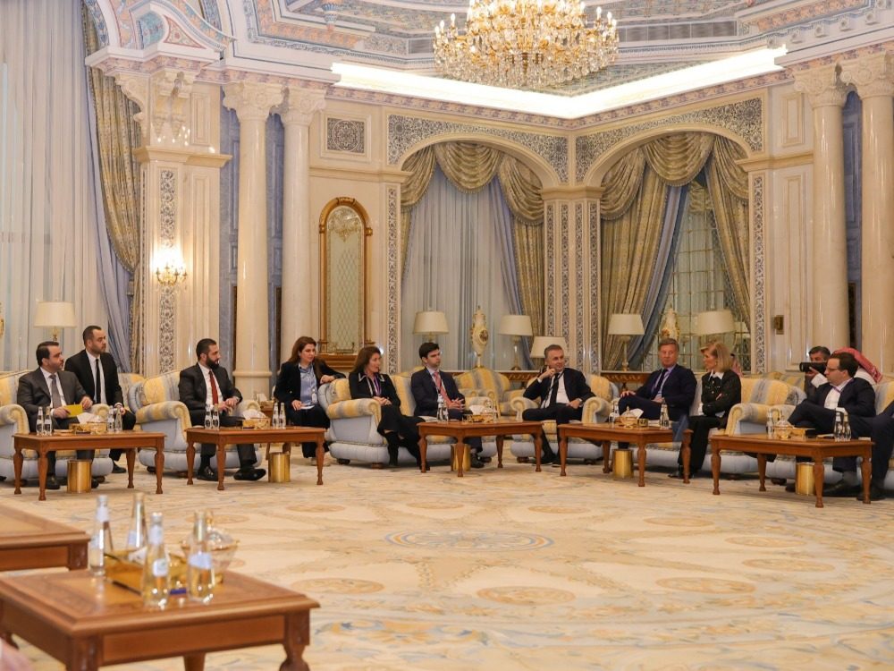 President Shara’a meets with major investors الرئيس الشرع يلتقي كبار المستثمرين الدوليين في الرياض