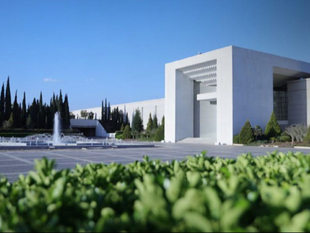 تعيينات وزارية جديدة في المالية والأشغال العامة والإسكان