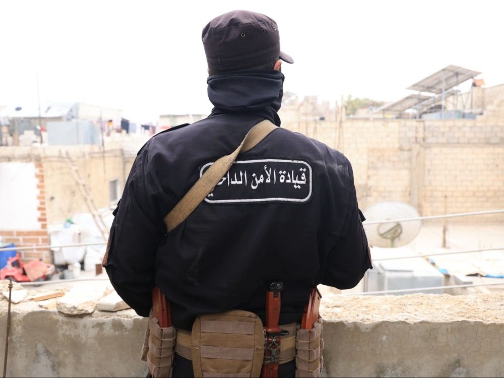 مصدر أمني للإخبارية: القبض على قيادي بارز في داعش بعملية مشتركة مع التحالف الدولي