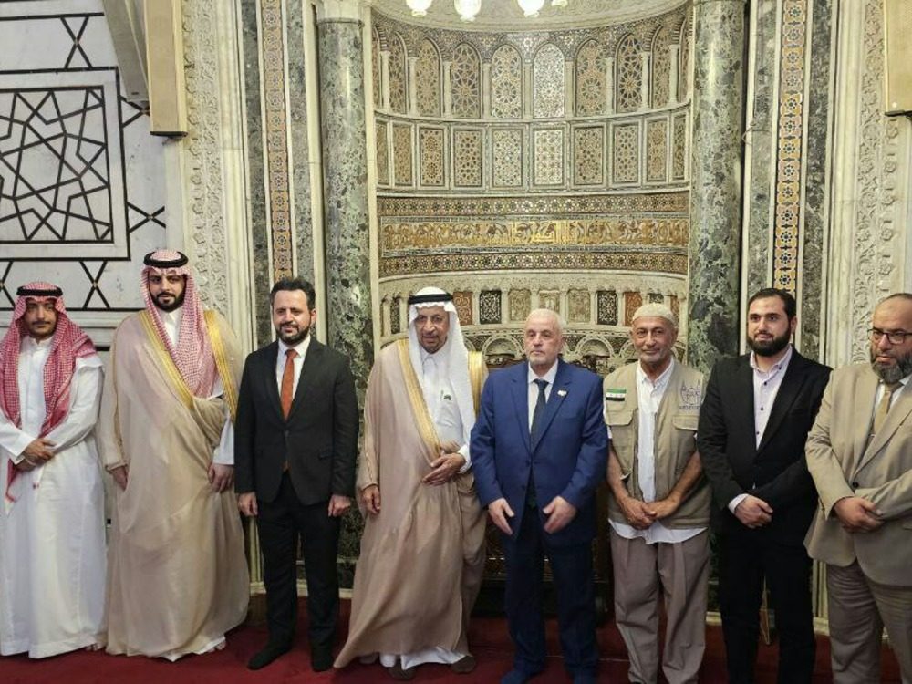 وزير الأوقاف محمد أبو الخير شكري ووزير الاستثمار السعودي خالد الفالح في الجامع الأموي