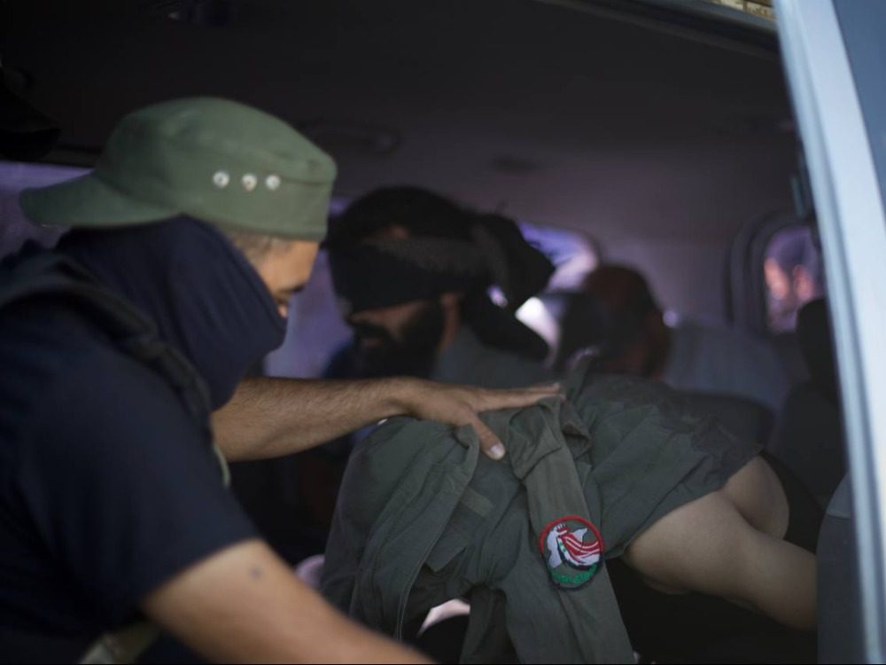 قوى الأمن الداخلي تعتقل عناصر من الحرس الثوري الإيراني في البوكمال