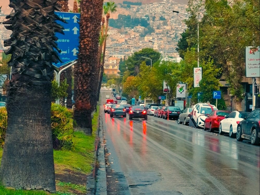 هطولات مطرية على مناطق متفرقة من البلاد وانخفاض في درجات الحرارة