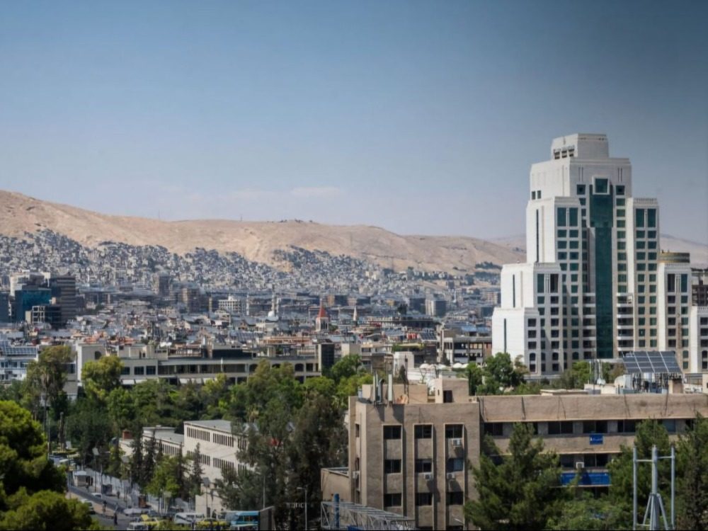 طقس مشمس وانخفاض تدريجي للحرارة في الجنوبية والشرقية والجزيرة