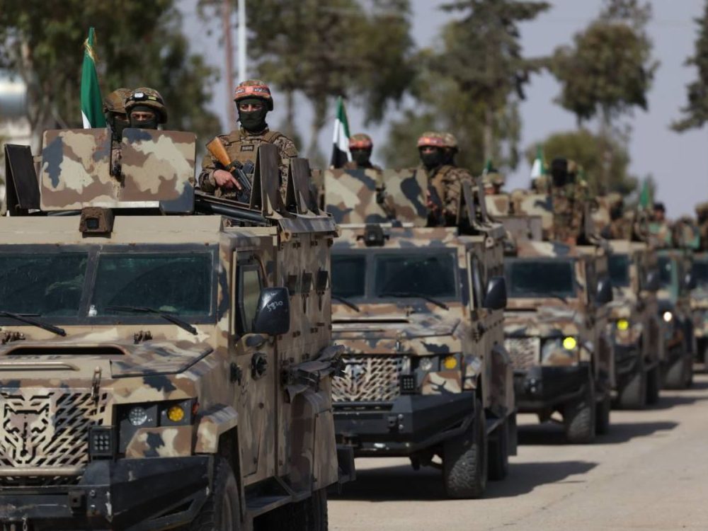 الجيش السوري يسيطر على مواقع استراتيجية بريف الرقة ويوجّه رسالة لتنظيم قسد