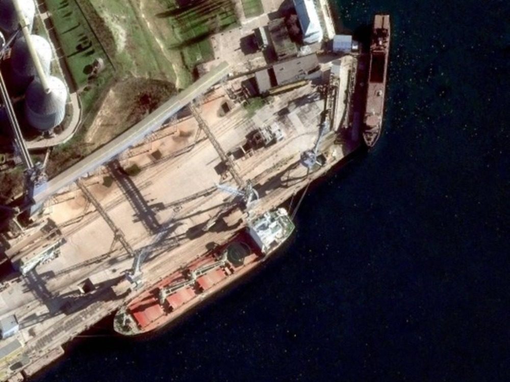 Syrian port تحقيق دولي يكشف: النظام البائد باع ثلاث سفن شحن حكومية بدولار واحد لكل منها