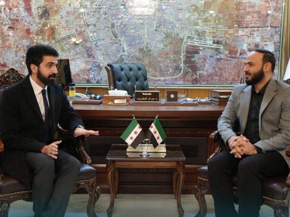 محافظ حلب والعلبي يستعرضان واقع حيي الأشرفية والشيخ مقصود