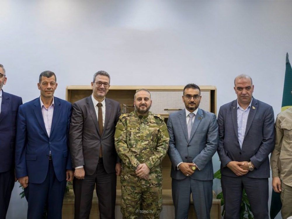 The Minister of Defense meets with the fact-finding committee into the Sweida events. وزير الدفاع يلتقي لجنة تقصّي الحقائق في أحداث السويداء