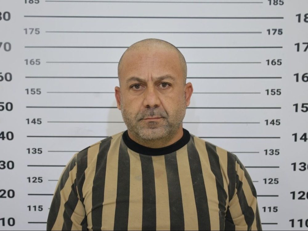 اللاذقية.. القبض على مجرم متورط بجرائم حرب وانتهاكات جسيمة بحق السوريين