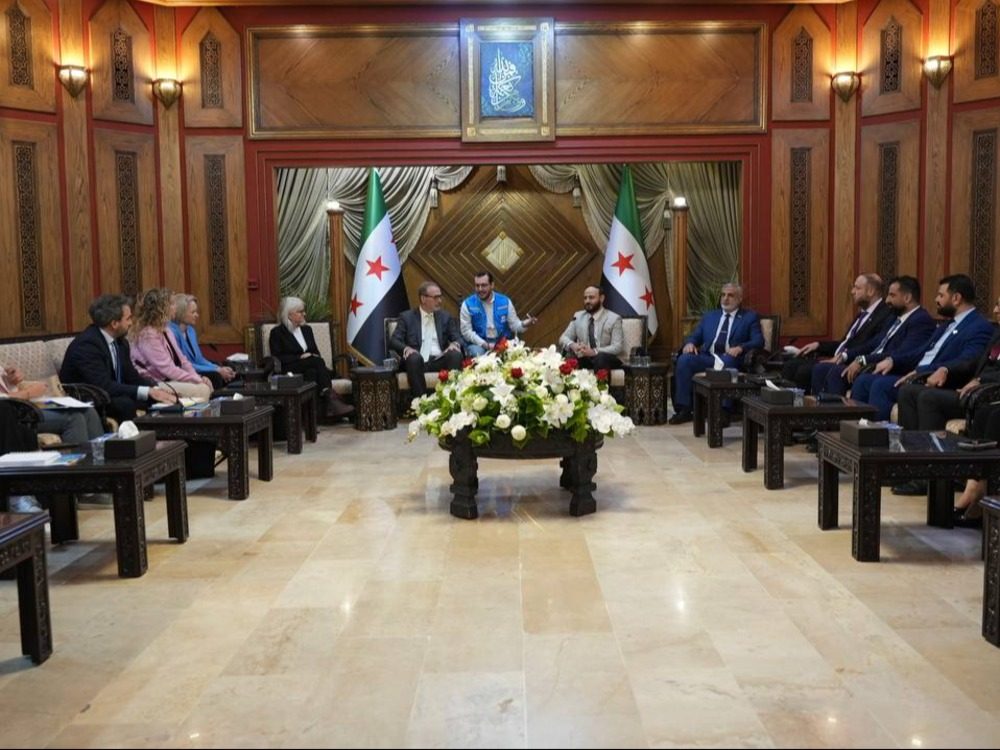 محافظ حلب يستقبل وفداً ألمانياً لمناقشة الاحتياجات الإنسانية والخدمية