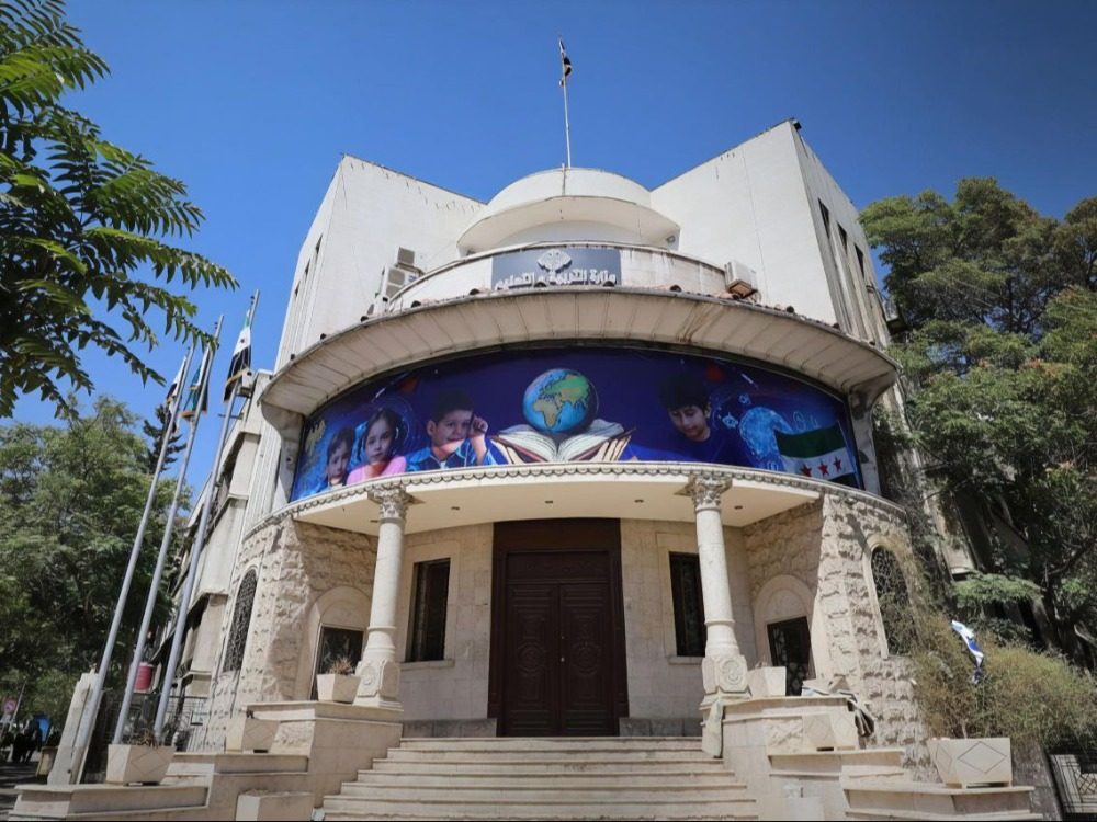 Two schools temporarily closed in Lattakia due to a hepatitis outbreak. إغلاق مدرستين مؤقتاً في اللاذقية بسبب تفشي التهاب الكبد الوبائي