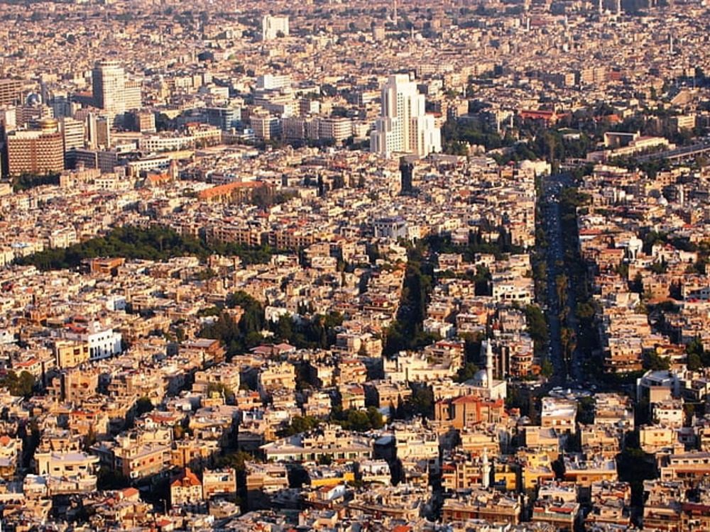 انحسار الموجة الحارة تدريجياً وتحذيرات مستمرة شرقاً
