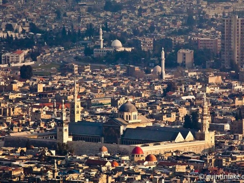 انخفاض مؤقت في الحرارة وأجواء سديمية شرقاً
