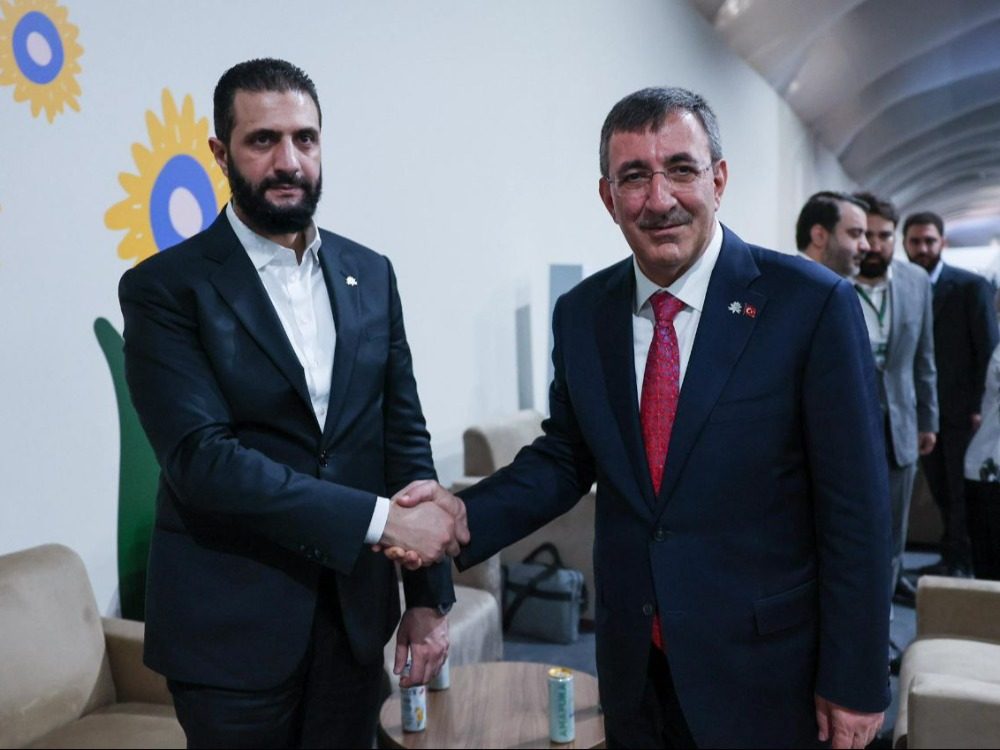 الرئيس الشرع يلتقي نائب الرئيس التركي على هامش قمة المناخ