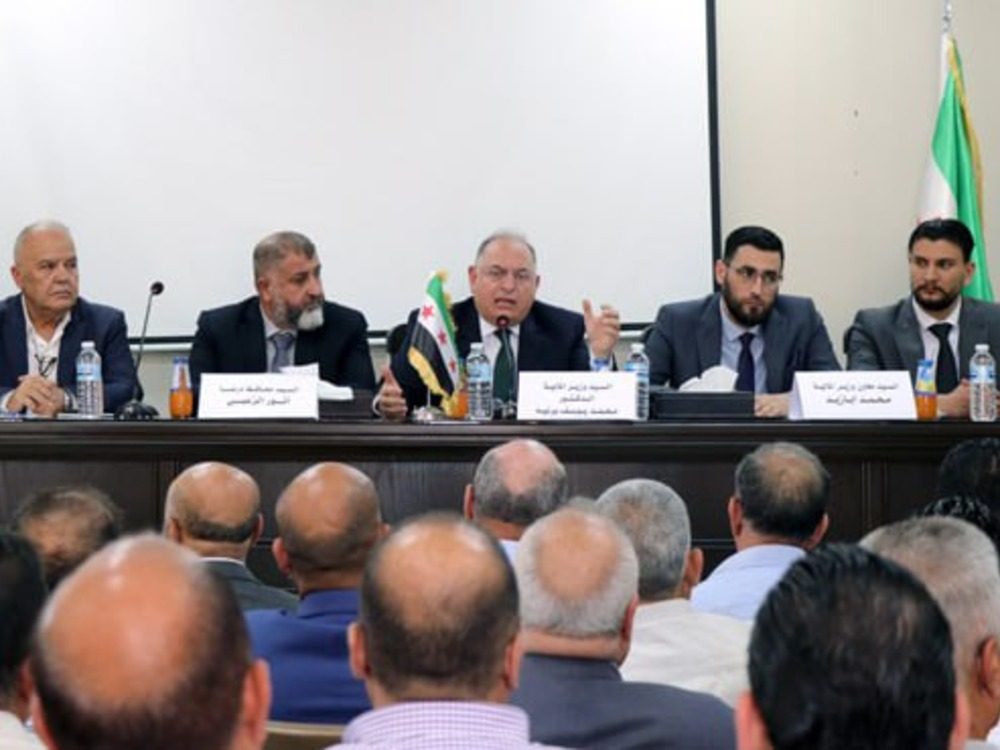 وزير المالية يبحث تعزيز كفاءة القطاع المالي وبناء الثقة مع التجار والصناعيين في درعا