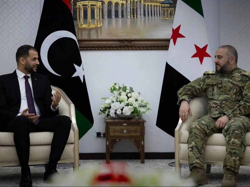 وزير الدفاع يلتقي رئيس البعثة الليبية في دمشق