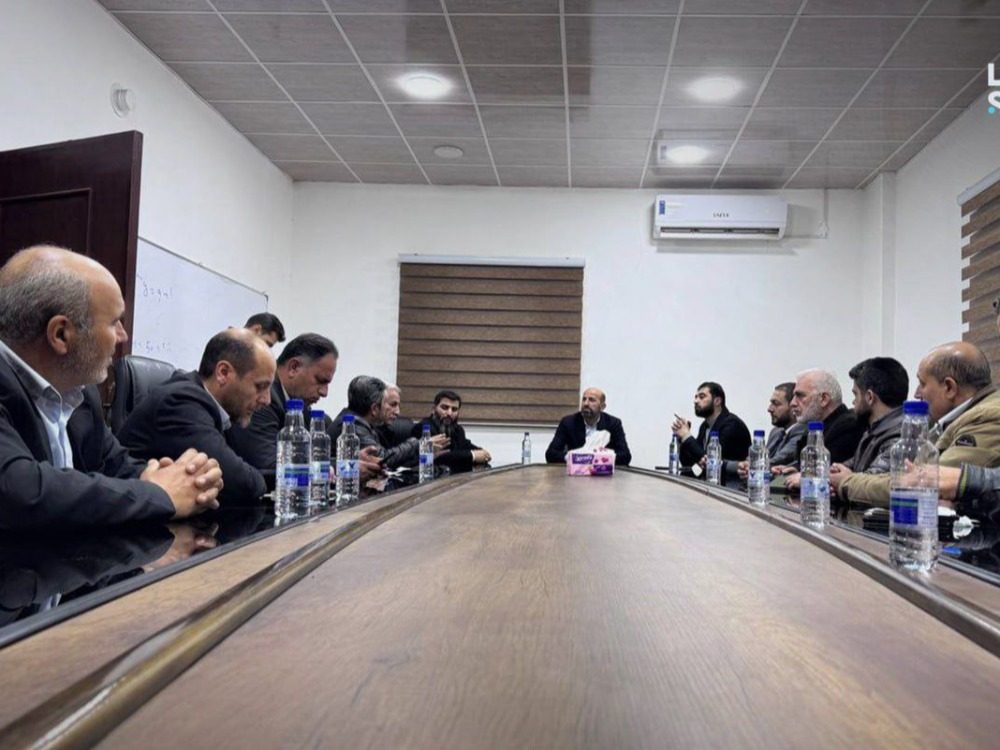 محافظ الرقة يبحث مع وفد من وزارة الاقتصاد إعادة تفعيل المؤسسات الحكومية