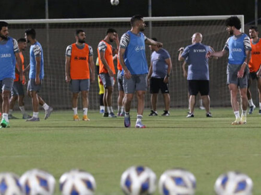 المنتخب الوطني يبدأ معسكره التدريبي في السعودية