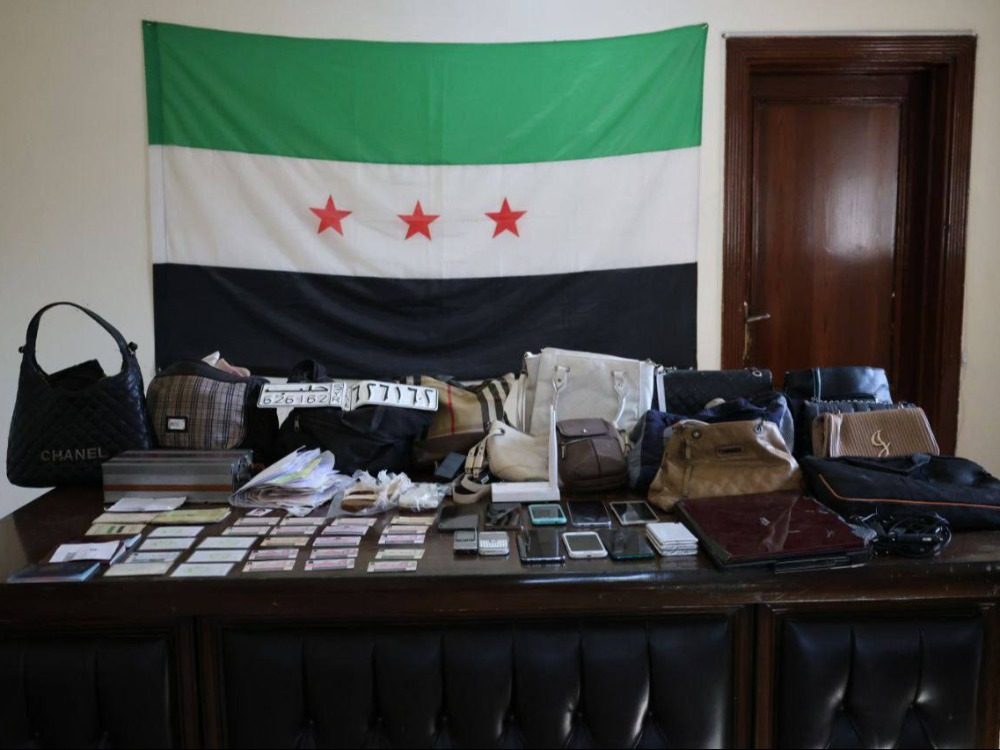 theft حلب.. المباحث الجنائية تلقي القبض على عصابة متخصصة بسرقة الحقائب النسائية