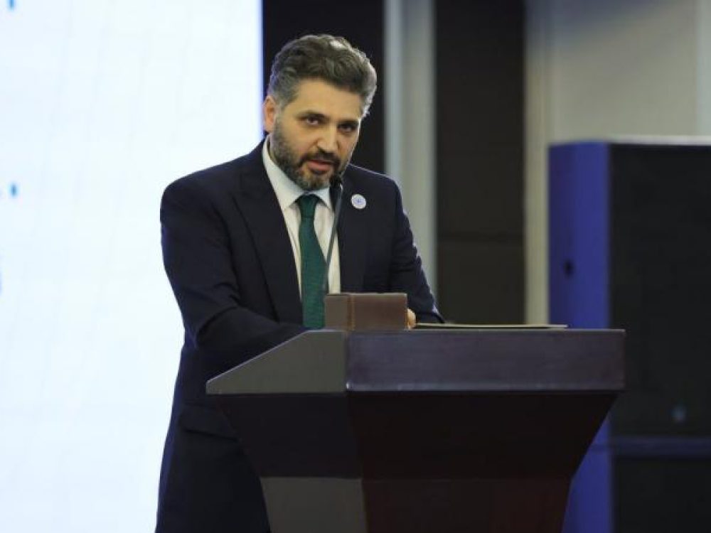 وزير الثقافة يعلن افتتاح المركز الثقافي في إدلب الأحد القادم